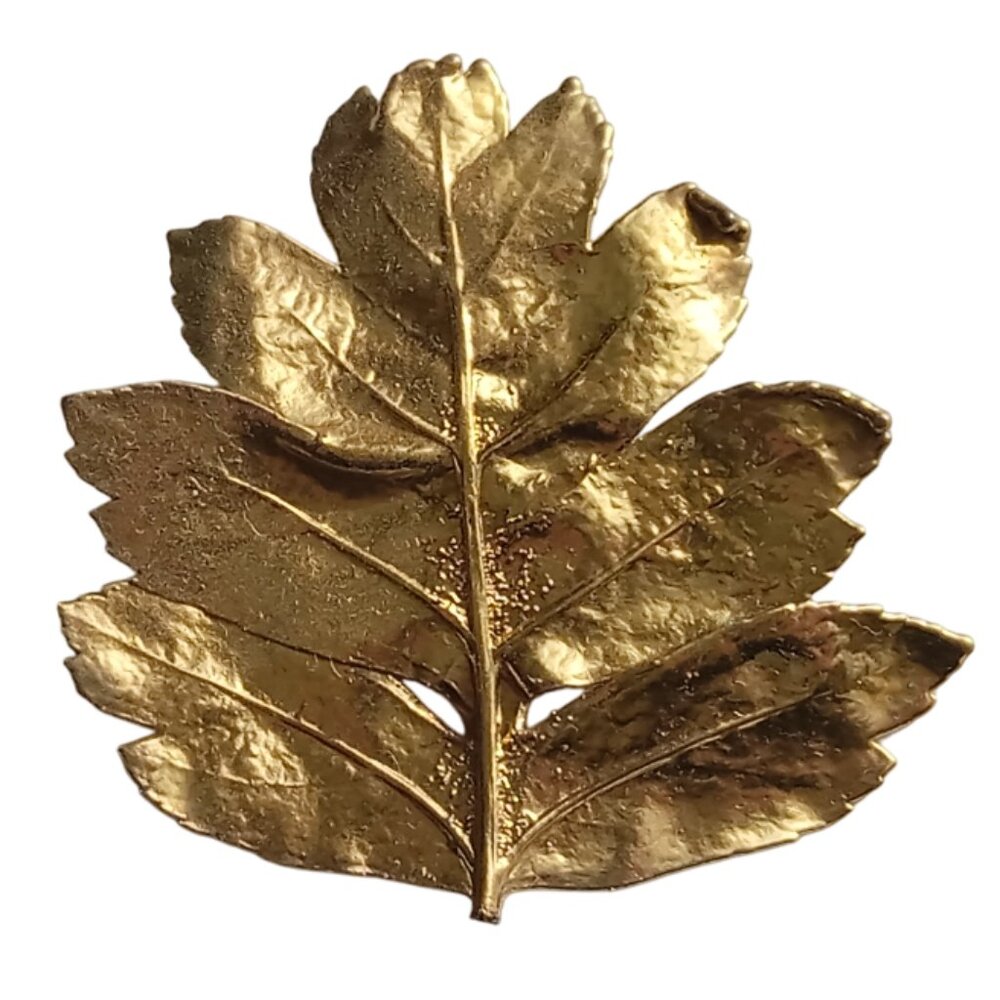 Vintage Gold Tone Leaf Pin